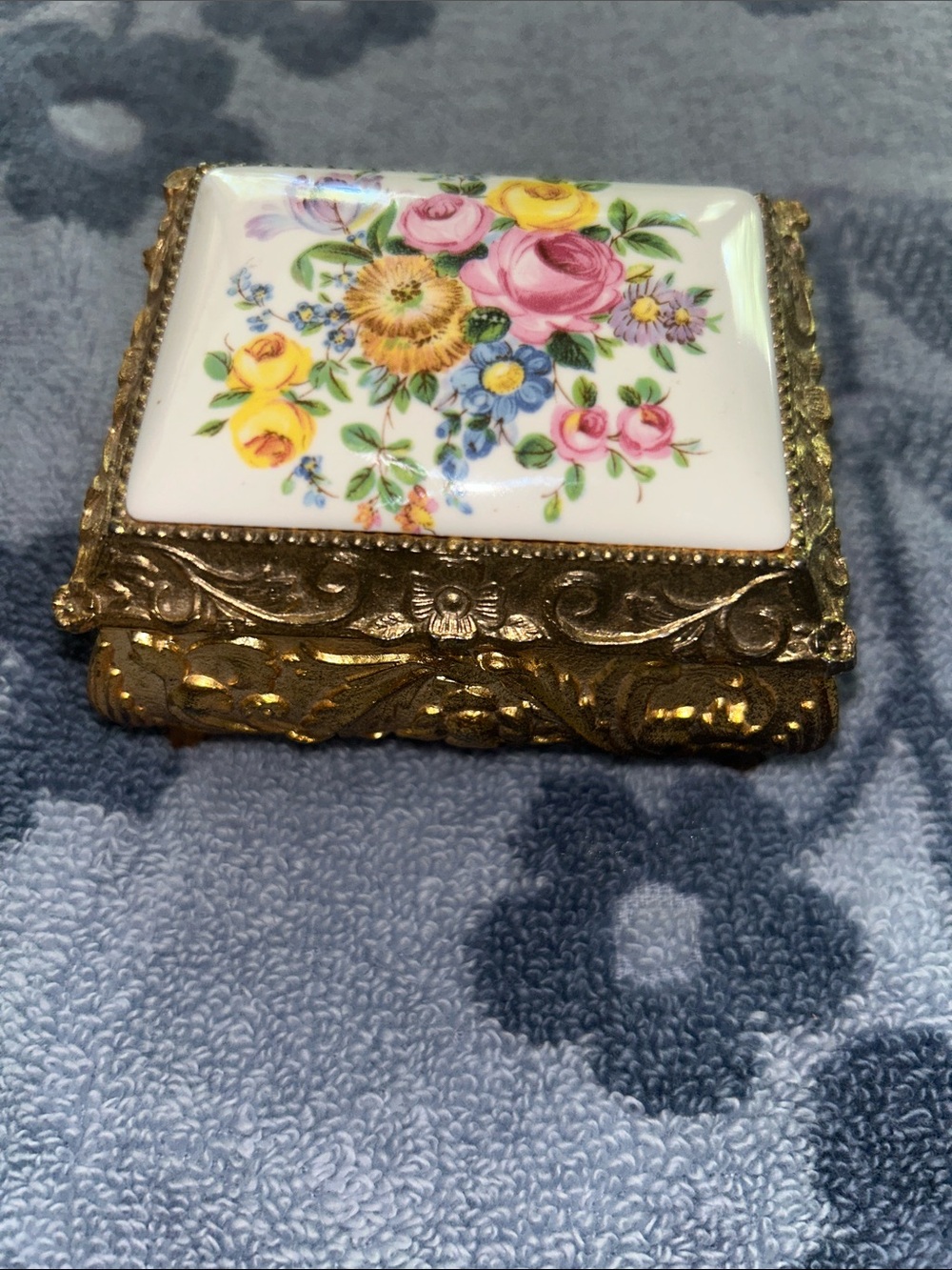 Splendid Gold-Tone Floral Porcelain Trinket Box with Pink, Yellow, Blue Accents